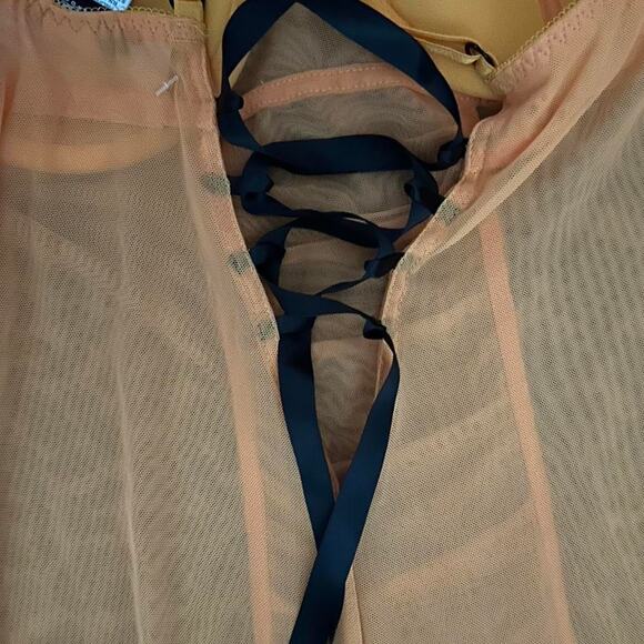 Vintage orange corset - Picture 3 of 3